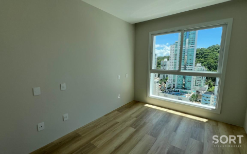 Apartamento Vista Mar no Edifício Skyline Tower