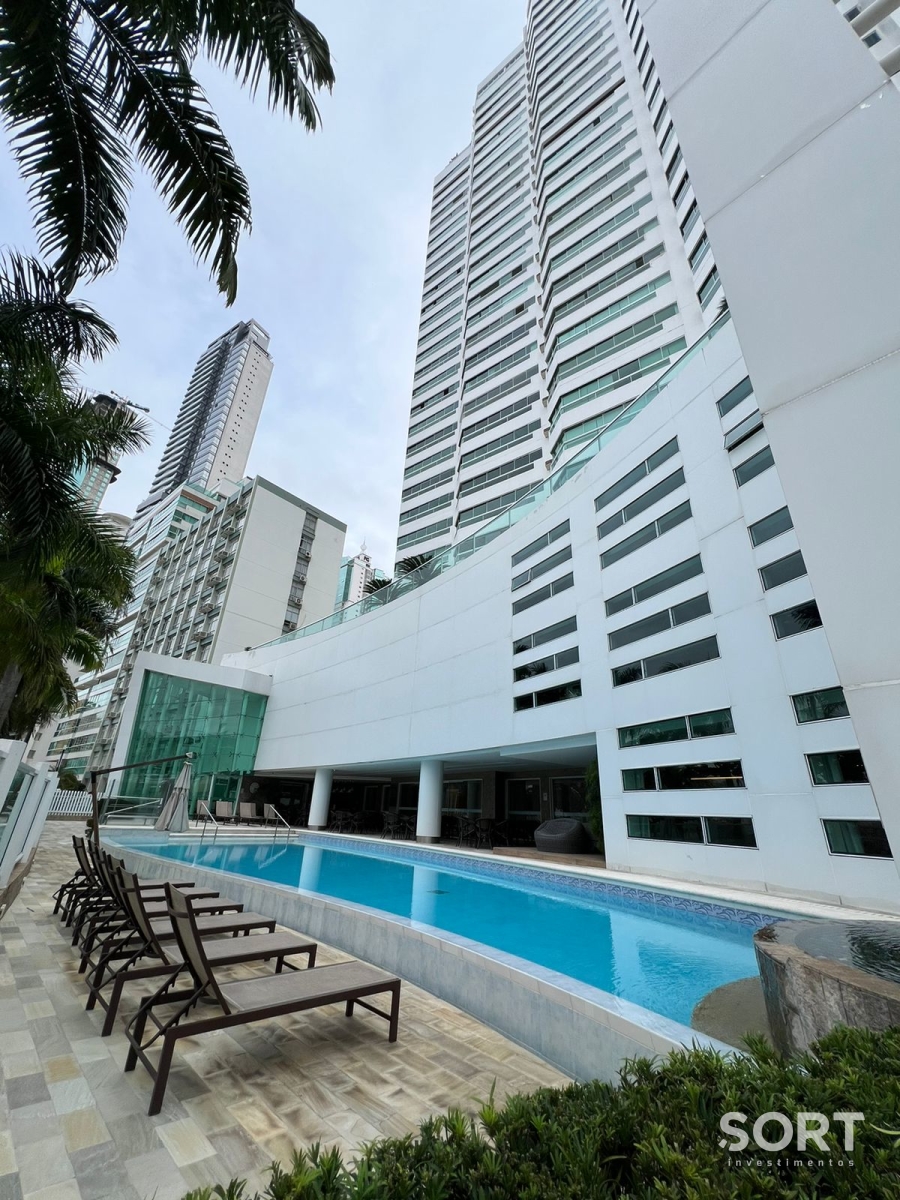 Piscina Torre Atlântica