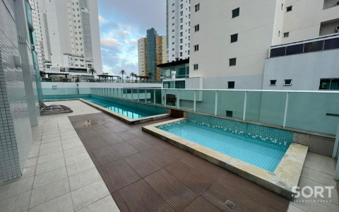 Piscina Torre de Mônaco