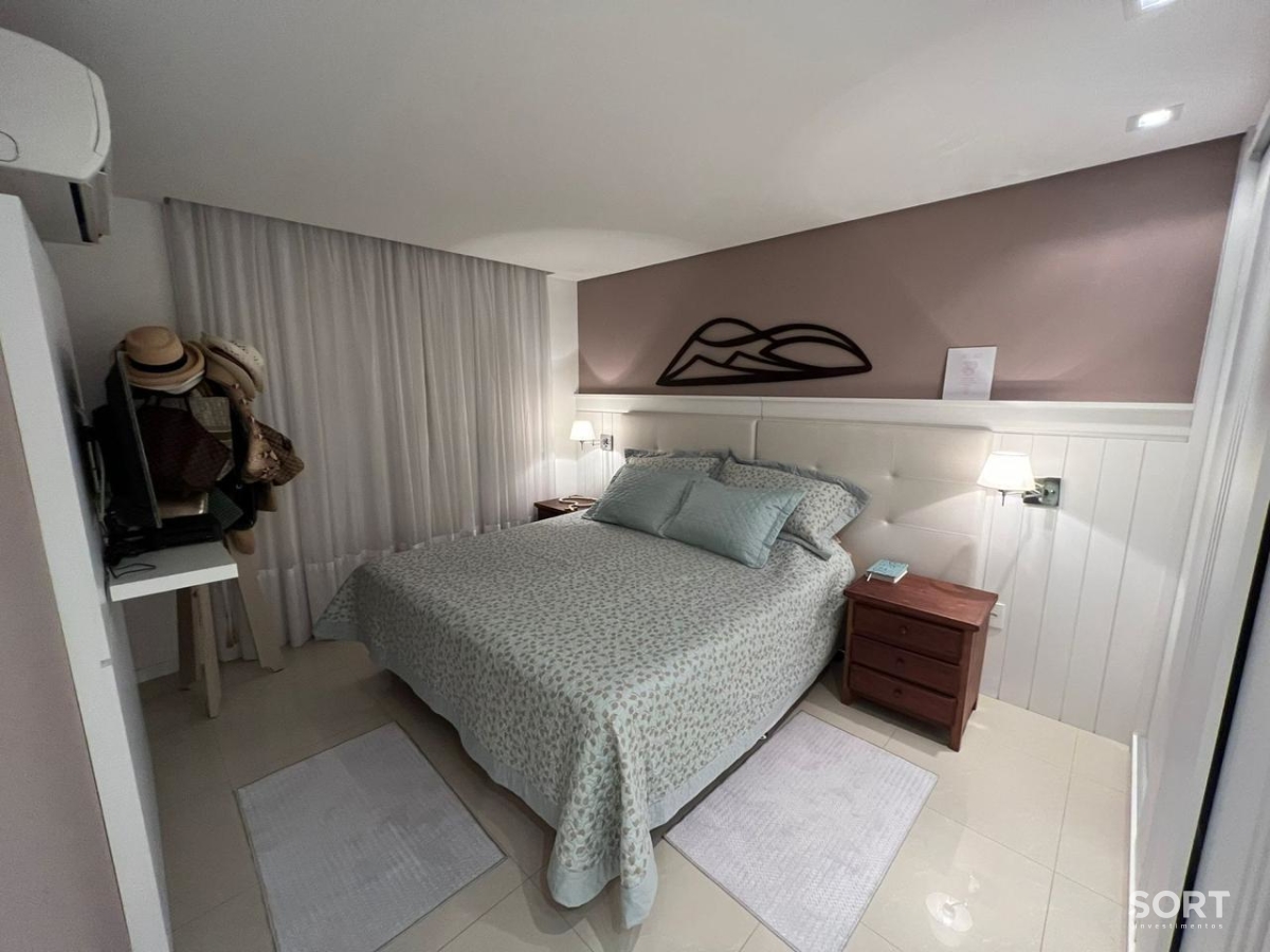 Suíte Apartamento Mobiliado na Barra Norte Edifício Torre de Mônaco