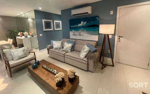 Sala de Estar Apartamento Mobiliado na Barra Norte Edifício Torre de Mônaco