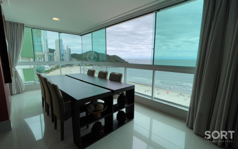 Bancada Apartamento Frente Mar no Edifício Metrópolis