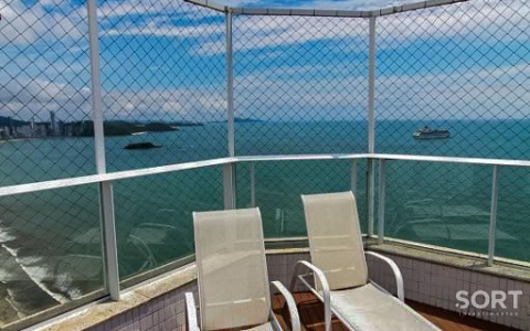 Piscina Privativa Cobertura Duplex Frente Mar no Edifício Sea's Palace