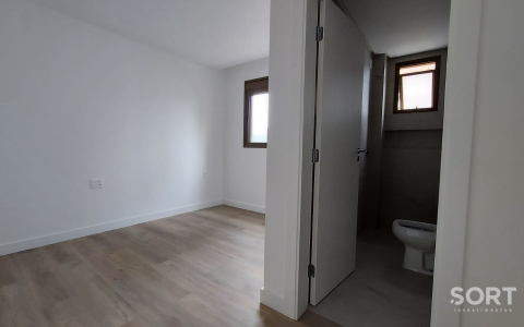 Suíte Apartamento no Edifício Admirá