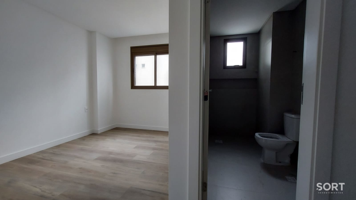 Suíte Apartamento no Edifício Admirá