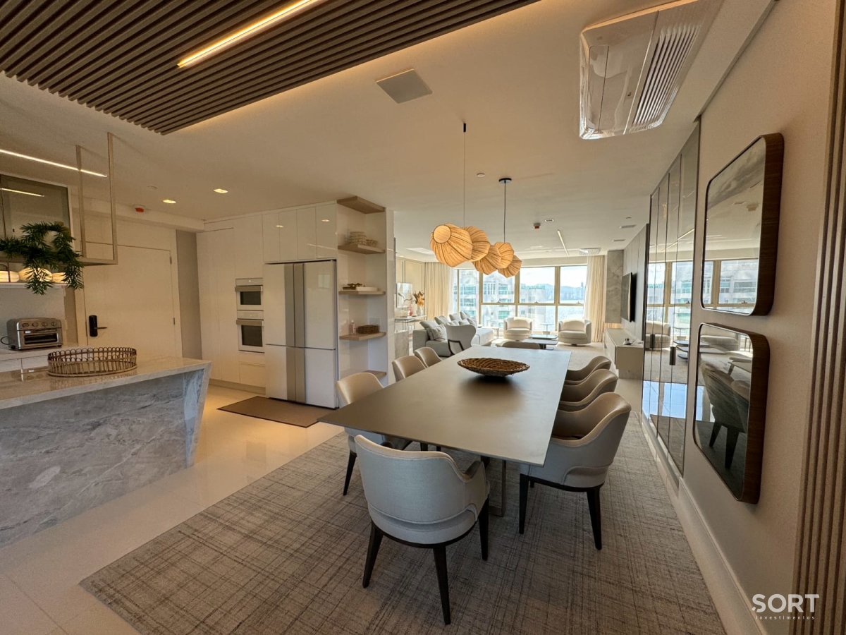 Sala de Jantar Apartamento Quadra Mar no Edifício Yachthouse by Pinifarina