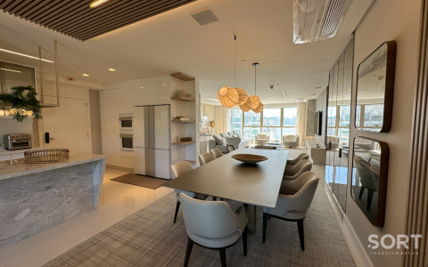 Sala de Jantar Apartamento Quadra Mar no Edifício Yachthouse by Pinifarina