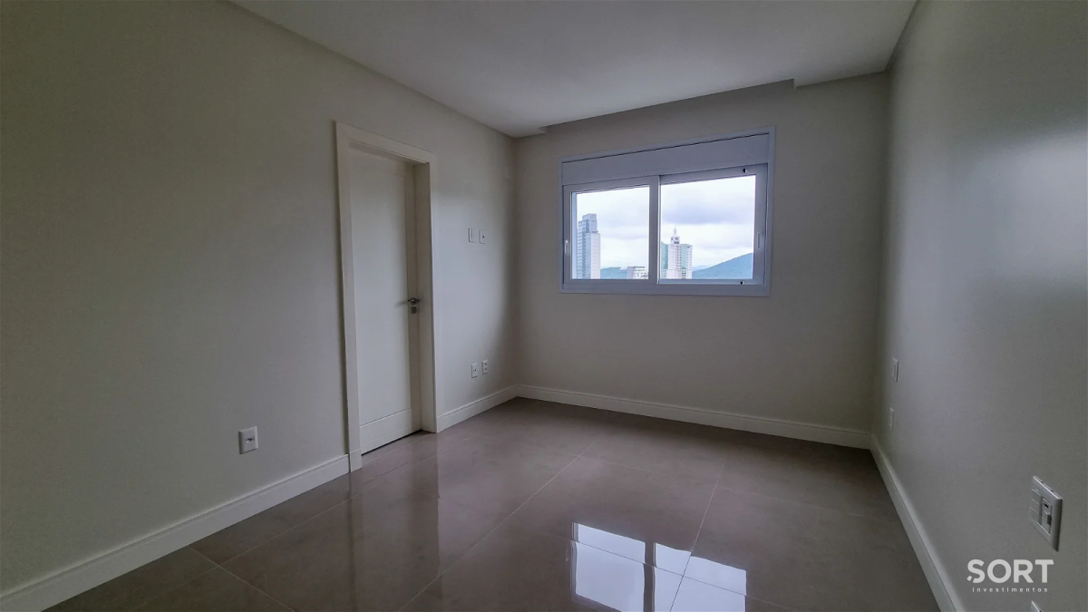 Suíte Apartamento Vista Mar na Barra Norte