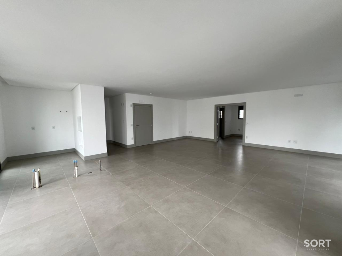 Sala de Jantar Apartamento na Barra Norte Edifício Empire