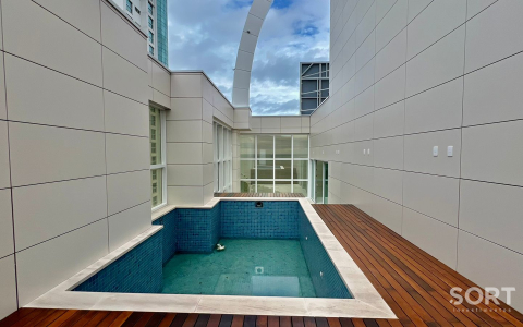 Apartamento Cobertura Quadra mar no Edifício Skyline Tower