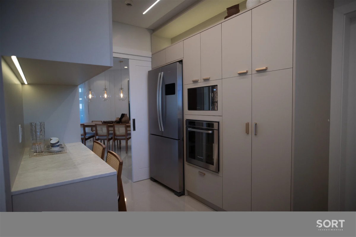 Cozinha Apartamento Decorado no Edifício New York Apartaments