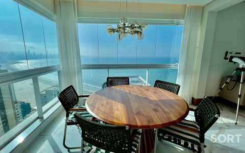 Vista Mar Apartamento Quadra Mar no Edifício Luar Biasa