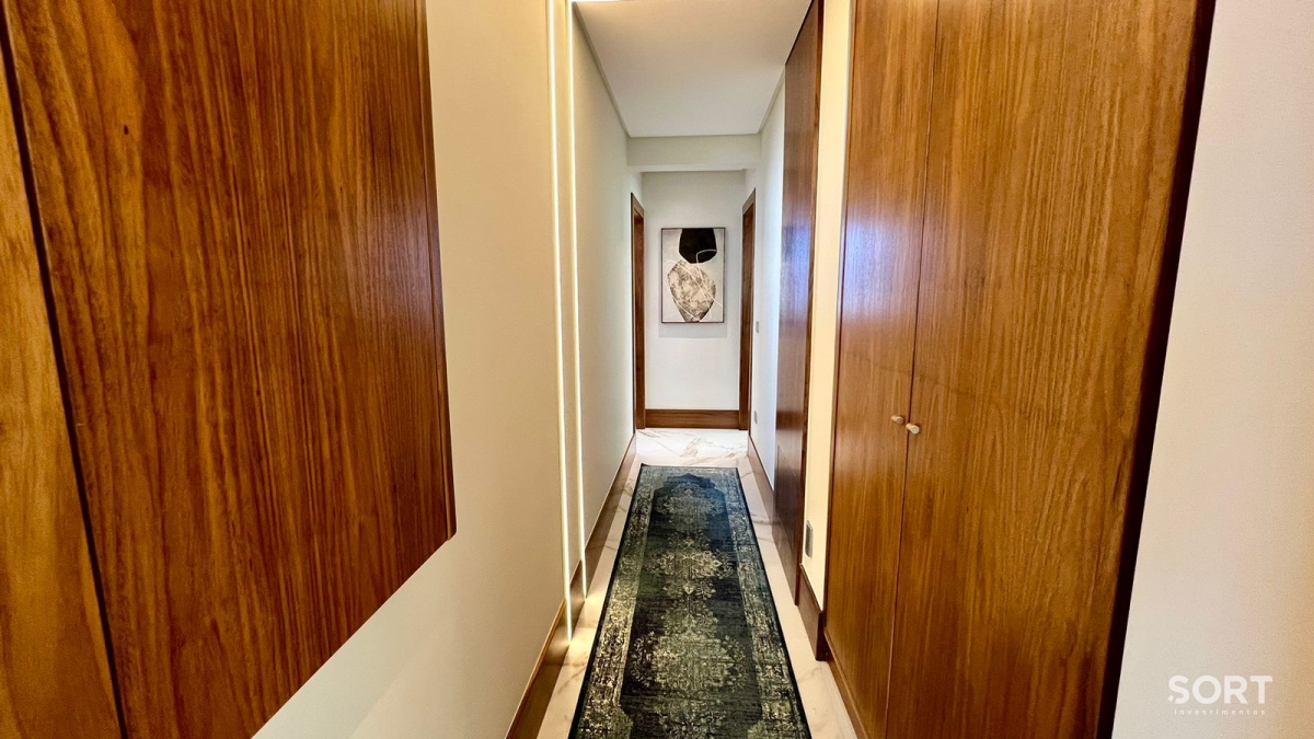 Corredor Apartamento Quadra Mar no Edifício Luar Biasa