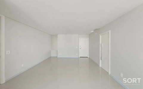 Apartamento Andar Alto no Sistina Tower