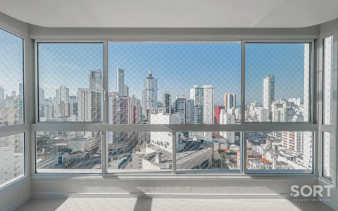 Apartamento Andar Alto no Sistina Tower