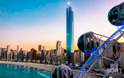 Apartamento Frente Mar com 5 suítes
