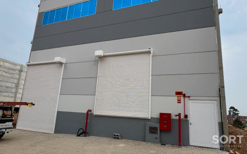 Galpão Logístico de 1038m² em Condomínio Fechado