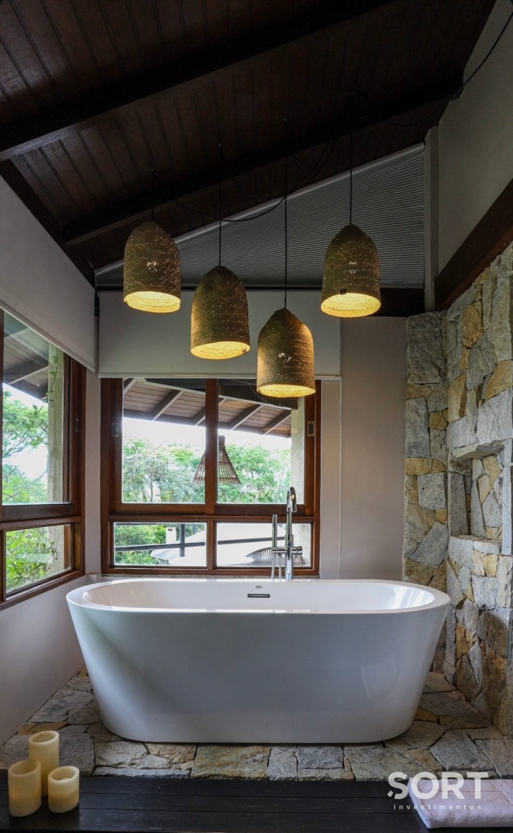 Casa Alto Padrão em Ratones, Florianópolis