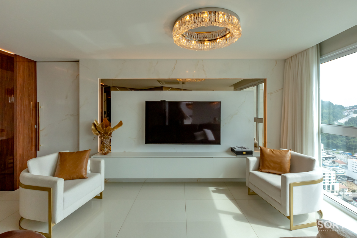 Apartamento Mobiliado no Edifício Falcon Tower