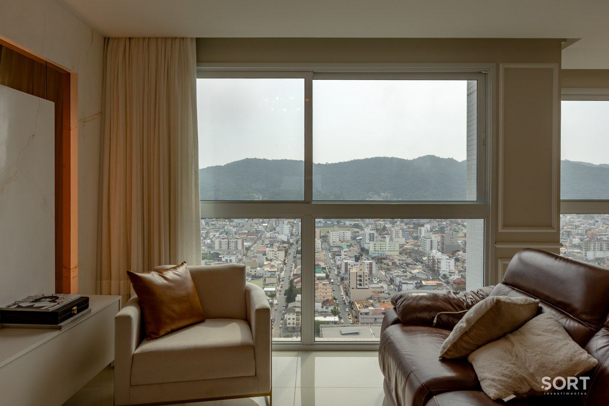 Apartamento Mobiliado no Edifício Falcon Tower