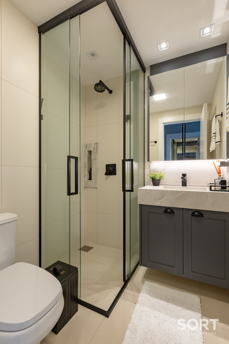 Apartamento Mobiliado no Edifício Falcon Tower