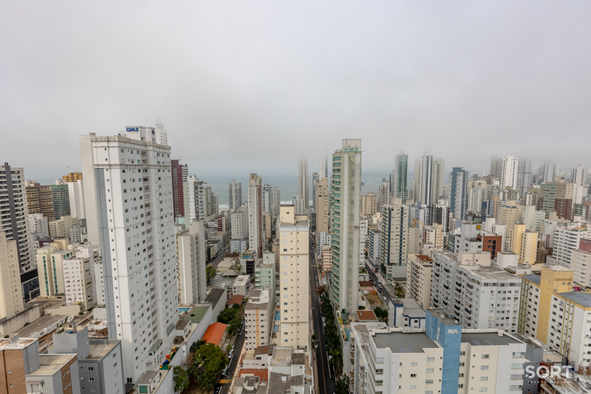 Apartamento Mobiliado no Edifício Falcon Tower