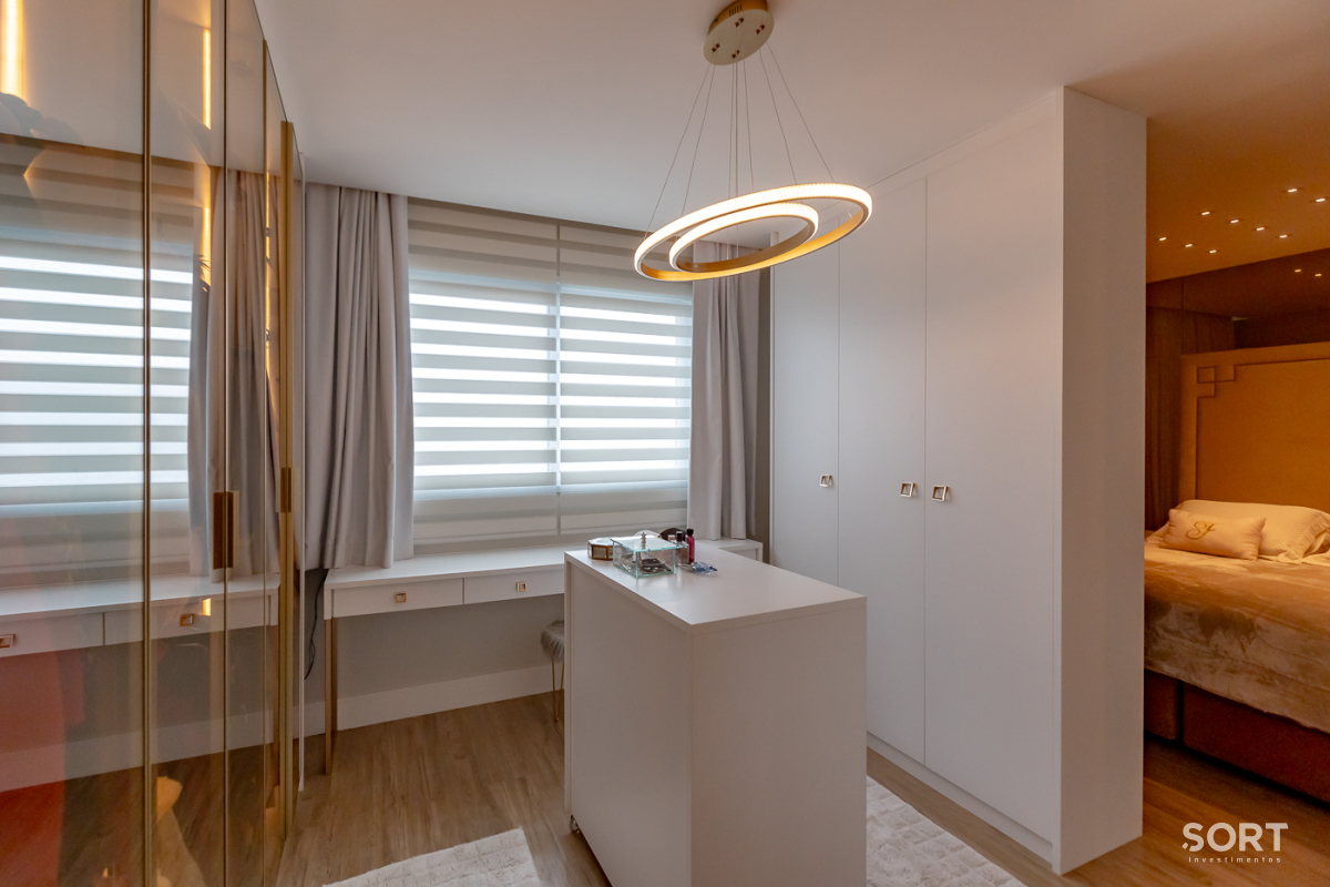 Apartamento Mobiliado no Edifício Falcon Tower