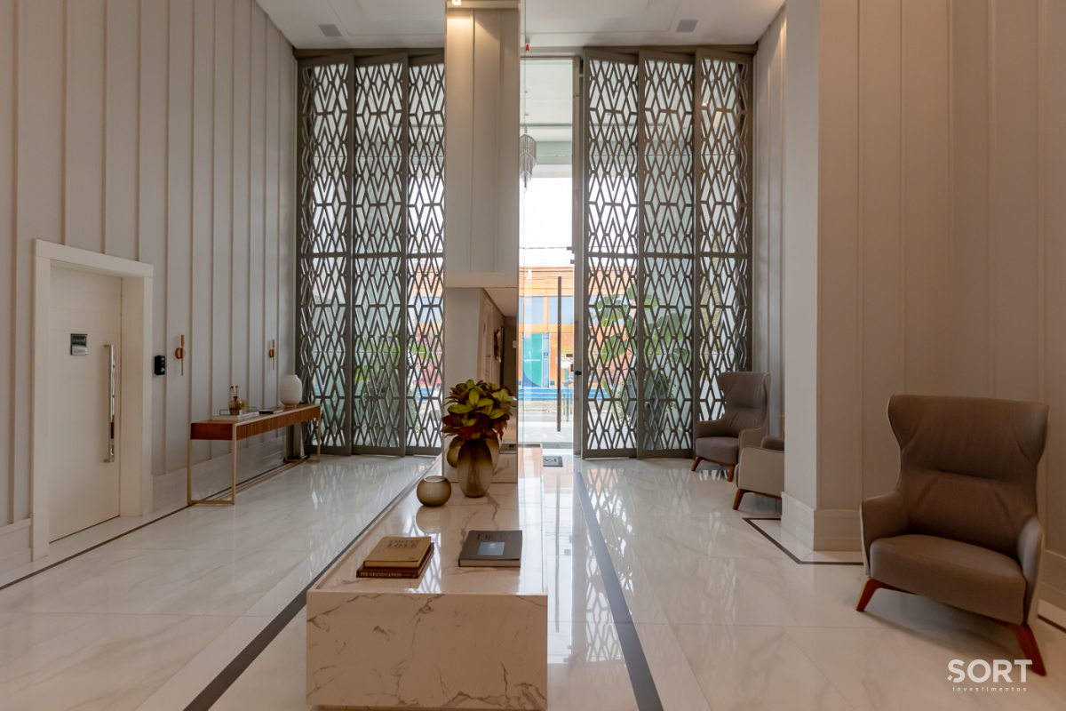 Apartamento Mobiliado no Edifício Falcon Tower