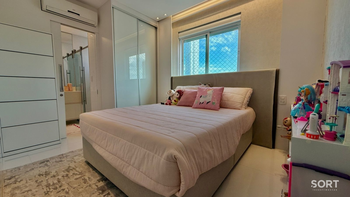 Apartamento no Ed. Elegance Tower com 150m² na Barra Sul em Balneário Camboriú