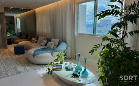 Apartamento no Ed. Elegance Tower com 150m² na Barra Sul em Balneário Camboriú