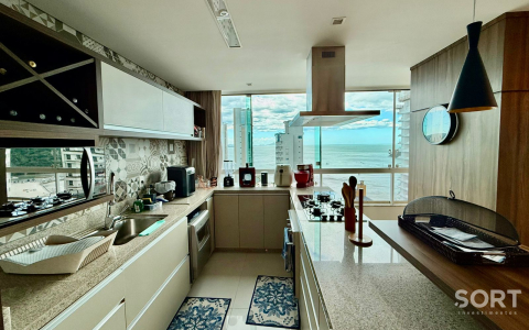 Apartamento mobiliado para venda e locação no Ed. Marina Residence na Barra Sul