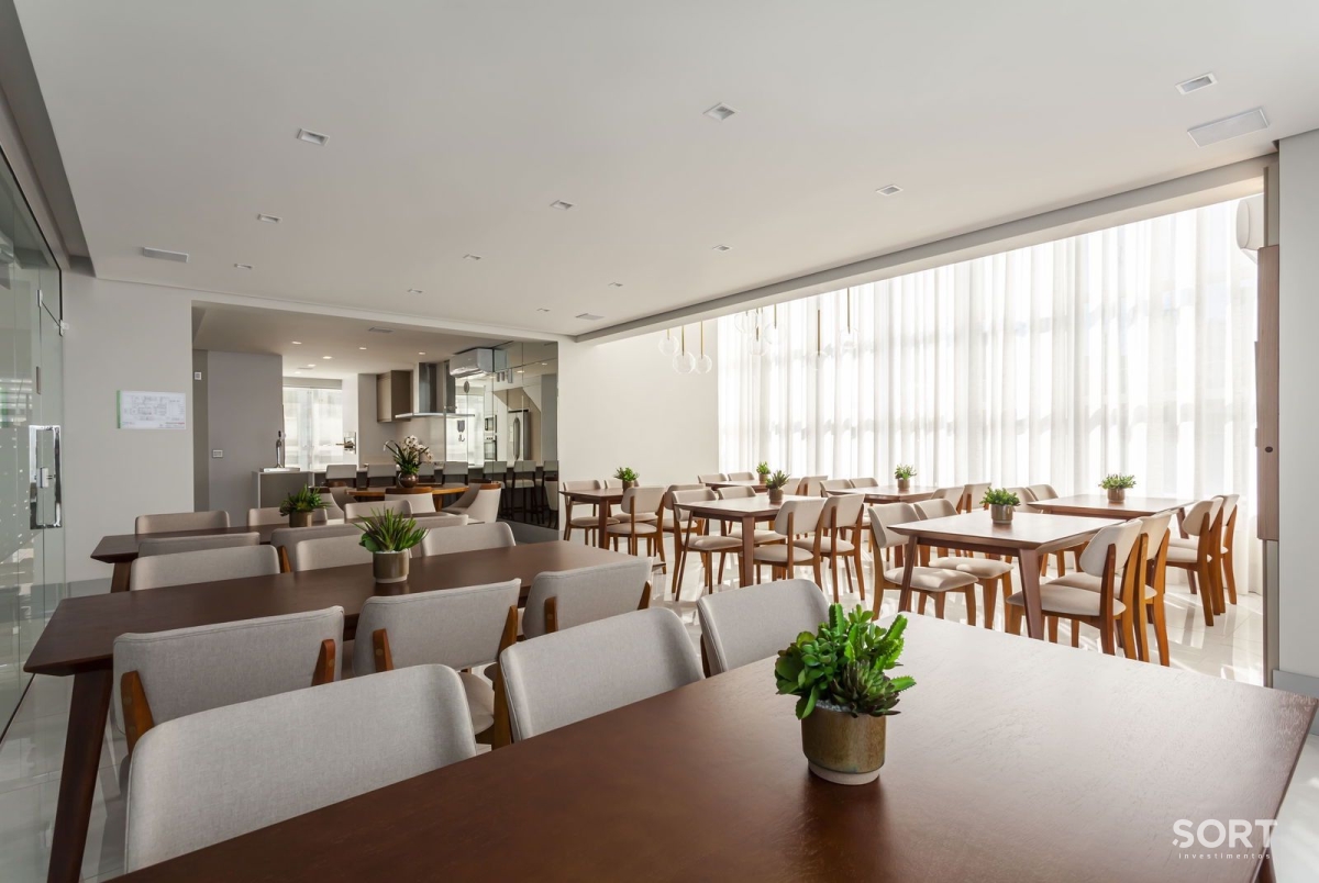 Apartamento à venda no Ed. Ocean Breeze com 167 m² no Centro de Balneário Camboriú