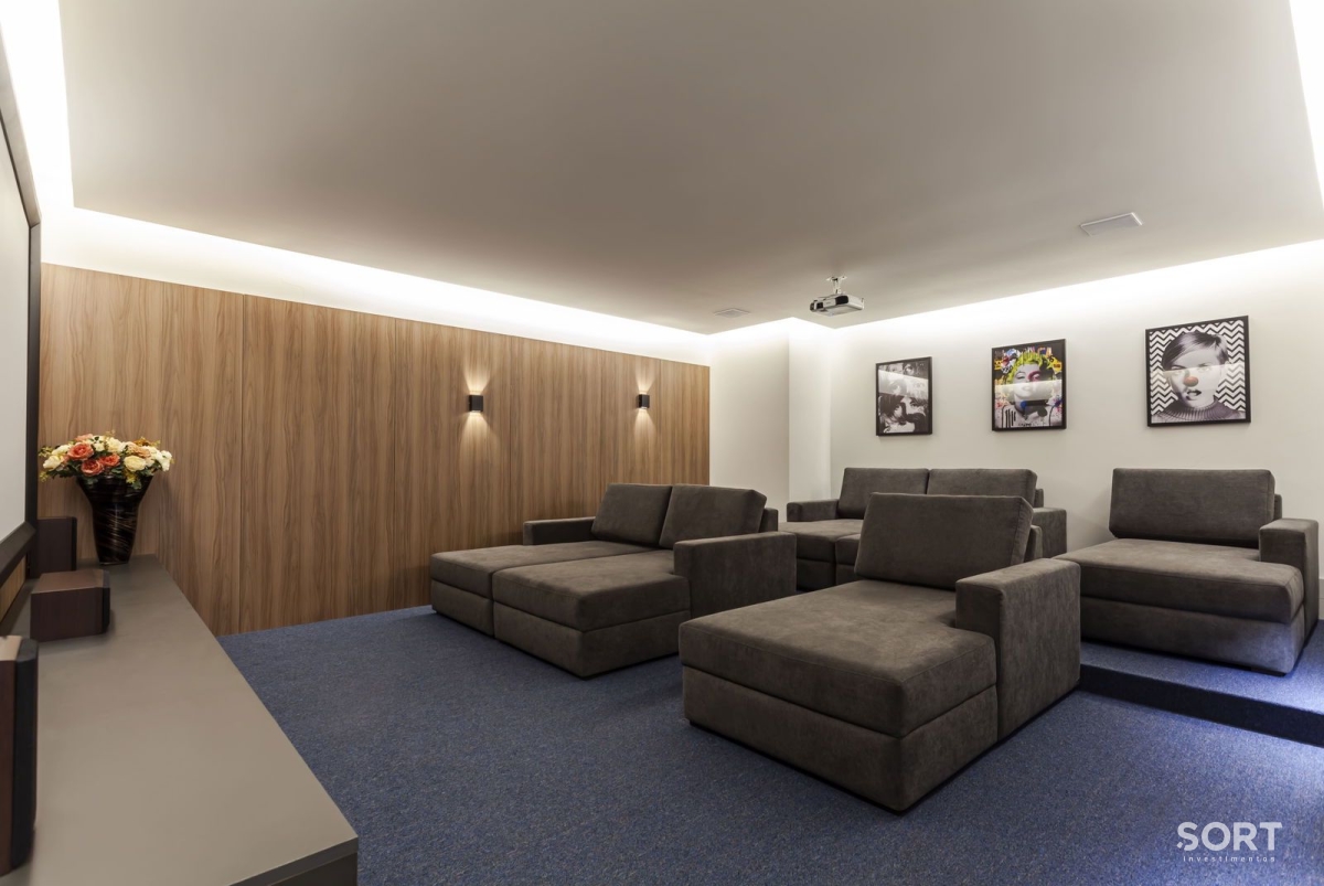 Apartamento à venda no Ed. Ocean Breeze com 167 m² no Centro de Balneário Camboriú