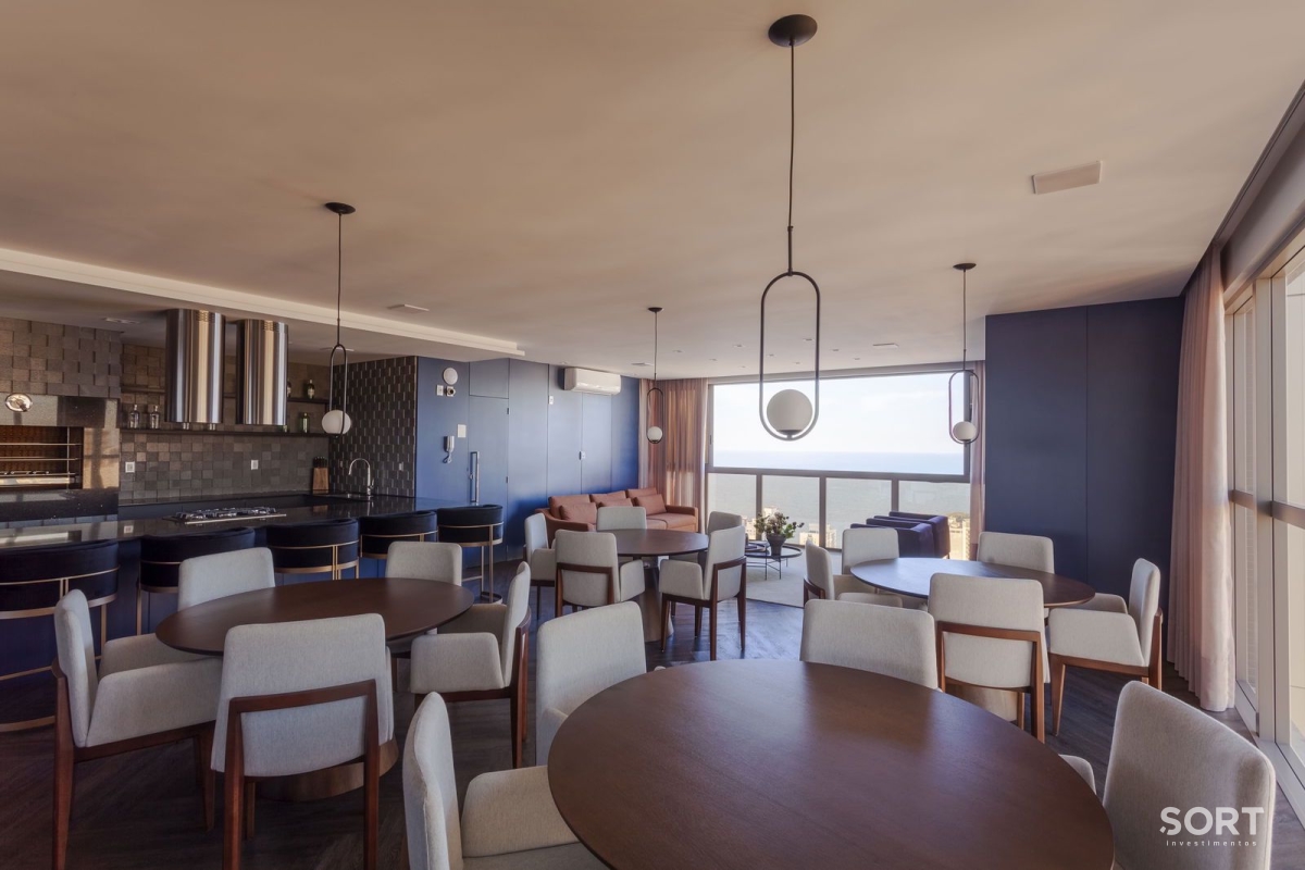 Apartamento à venda no Ed. Ocean Breeze com 167 m² no Centro de Balneário Camboriú