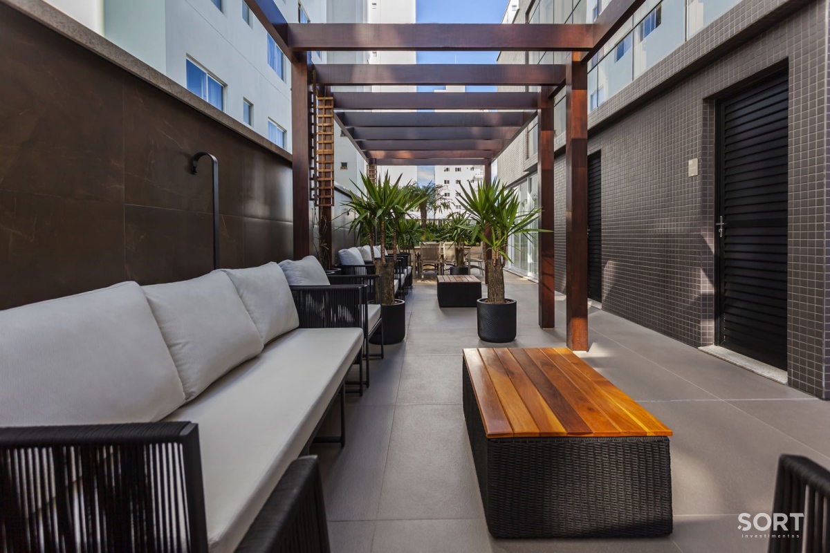 Apartamento à venda no Ed. Ocean Breeze com 167 m² no Centro de Balneário Camboriú