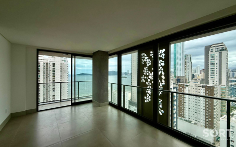 Apartamento para venda no ED. Empire com 3 suítes na Barra Norte
