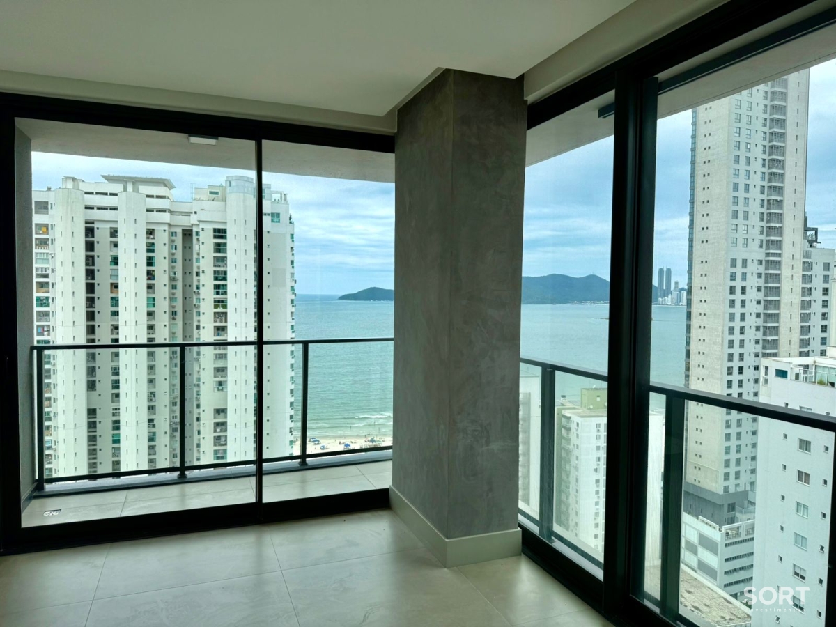 Apartamento para venda no ED. Empire com 3 suítes na Barra Norte