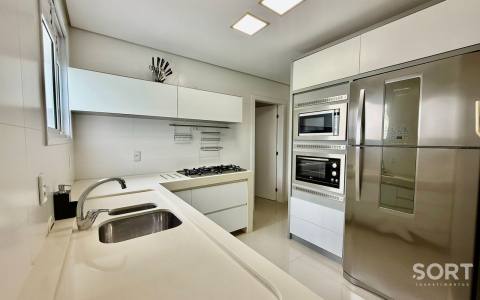 Apartamento para locação  no Ed. Celebration na Barra Sul