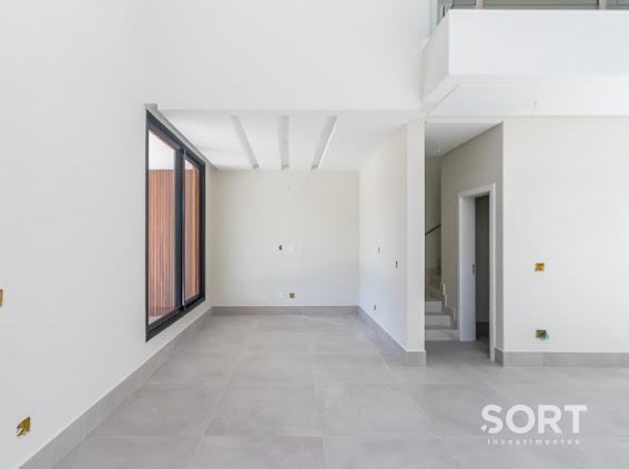 Casa no Condomínio Reserva com 3 Suítes, 4 vagas de garagem, piscina  em Balneário Camboriú