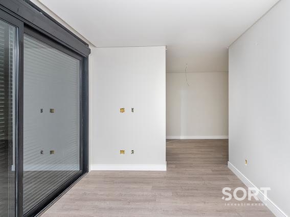Casa no Condomínio Reserva com 3 Suítes, 4 vagas de garagem, piscina  em Balneário Camboriú