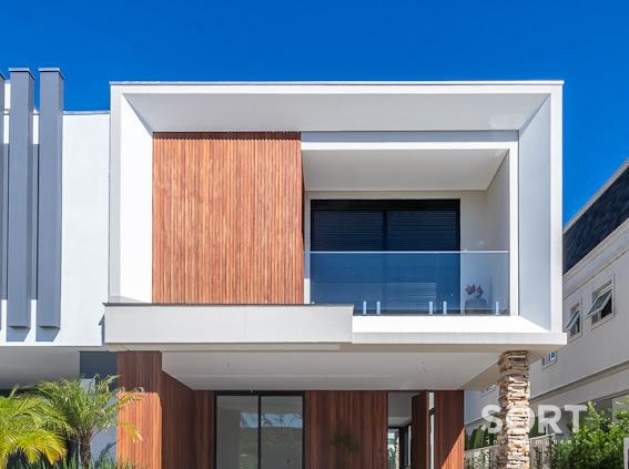 Casa no Condomínio Reserva com 3 Suítes, 4 vagas de garagem, piscina  em Balneário Camboriú