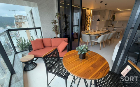 Apartamento no edifício Tesla Residencial mobiliado em Balneário Camboriú
