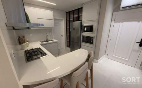 Apartamento no edifício Tesla Residencial mobiliado em Balneário Camboriú