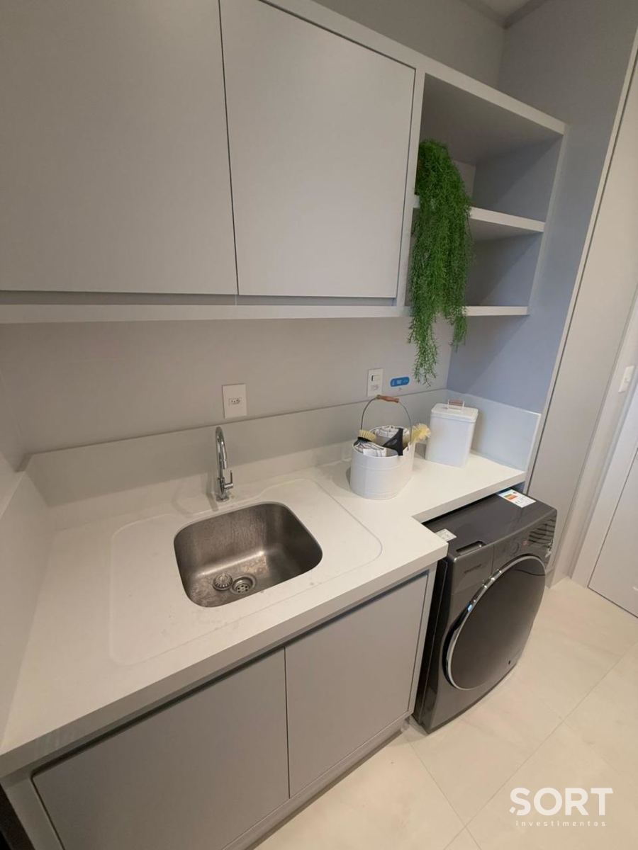 Apartamento no edifício Tesla Residencial mobiliado em Balneário Camboriú
