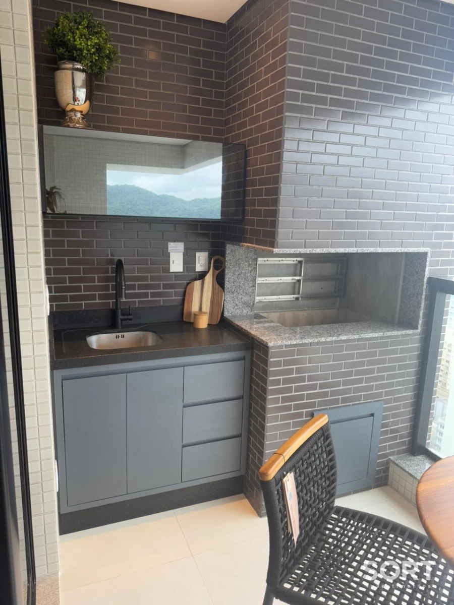 Apartamento no edifício Tesla Residencial mobiliado em Balneário Camboriú