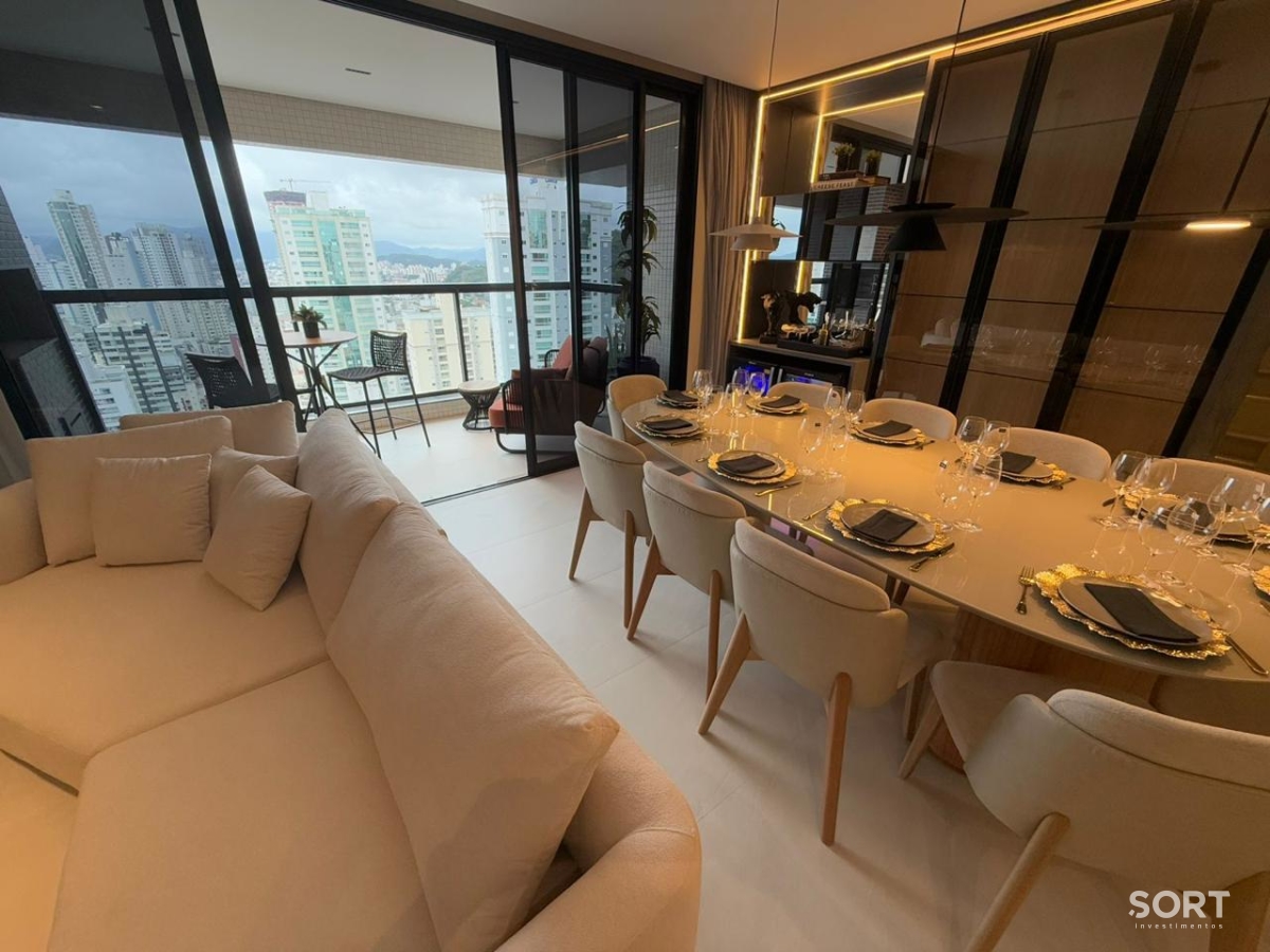 Apartamento no edifício Tesla Residencial mobiliado em Balneário Camboriú