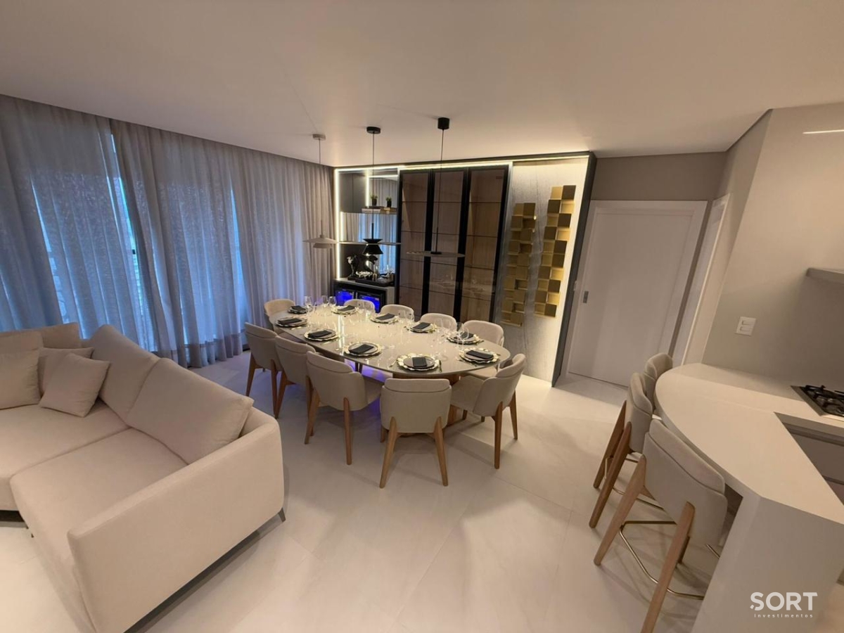 Apartamento no edifício Tesla Residencial mobiliado em Balneário Camboriú