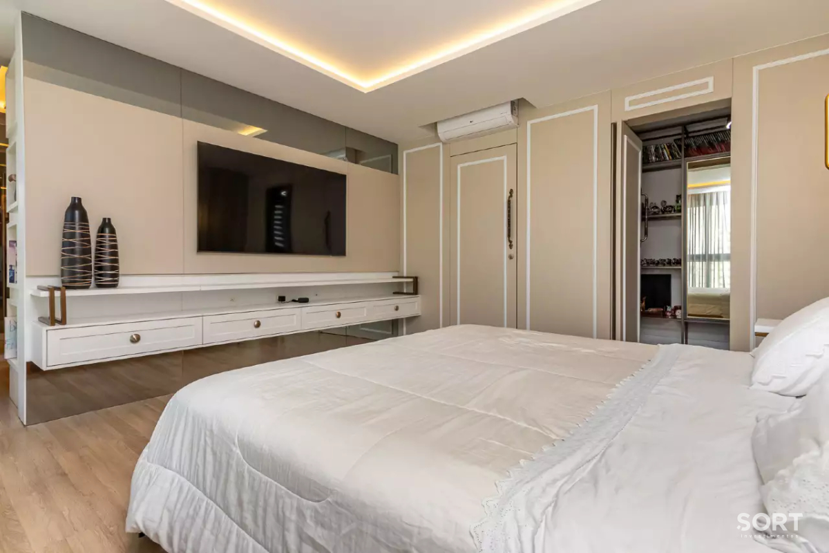 Cobertura Duplex no edifício Porto di Bari com piscina privativa