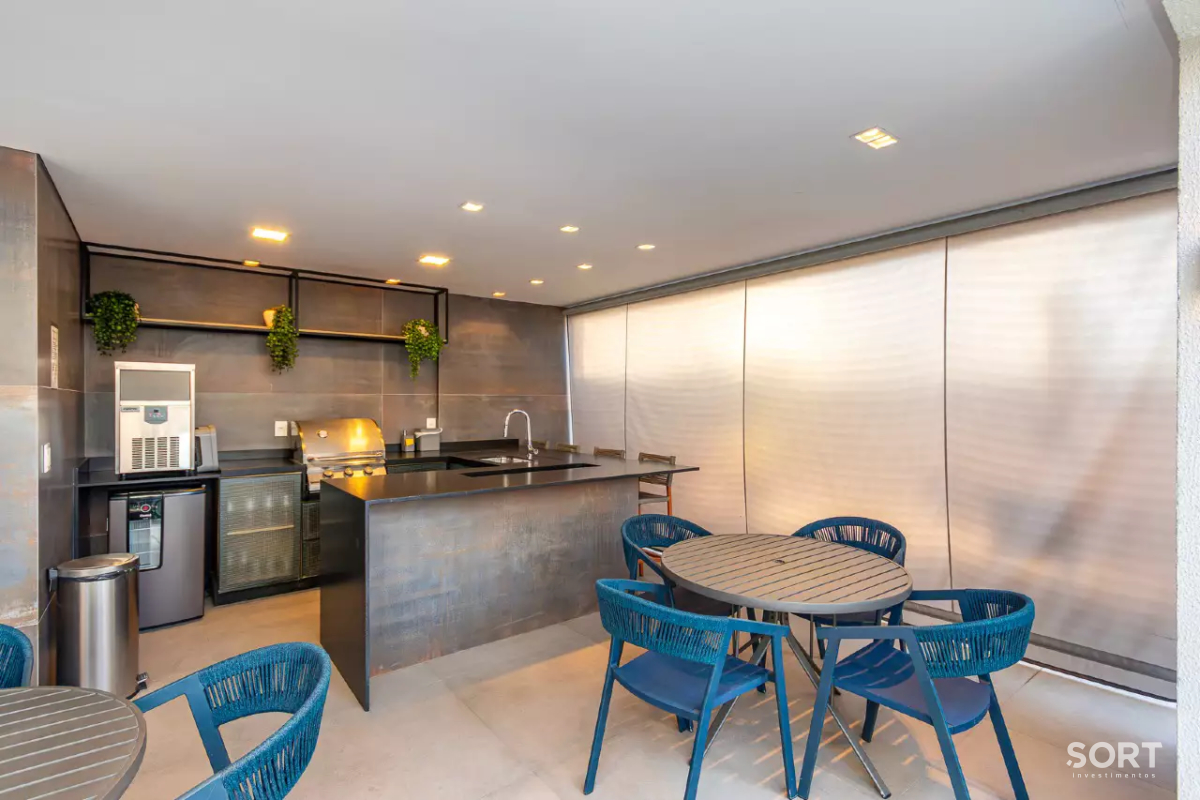 Cobertura Duplex no edifício Porto di Bari com piscina privativa