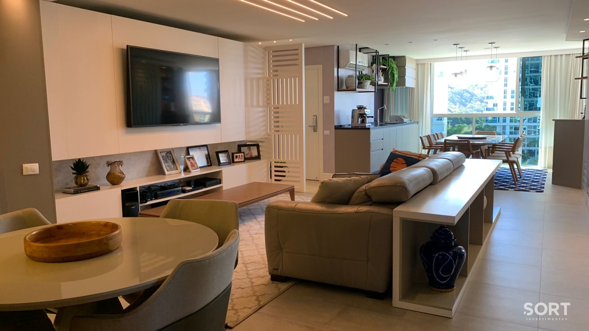 Apartamento no Edifício Brava Home Resort vista mar